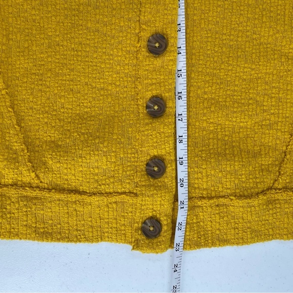 Two by Vince Camuto Cardigan Women's Yellow Sweater Button Up Vneck Casual Small - Picture 8 of 10